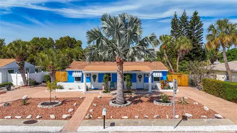 6892 Gulf Winds Dr, Saint Pete Beach, FL 33706