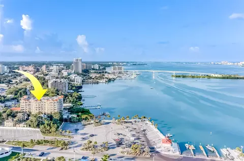 700 N Osceola Ave #4, Clearwater, FL 33755
