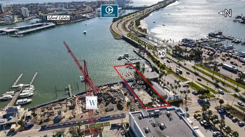 403 E Shore Dr, Clearwater Beach, FL 33767