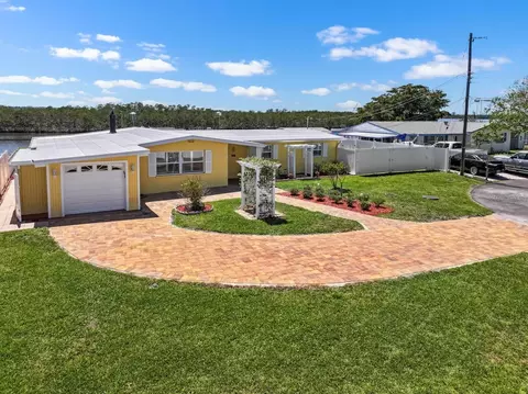 109 Carmelina St, Ruskin, FL 33570