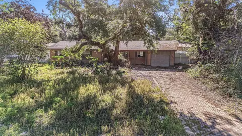 4968 Lakewood Dr, Dade City, FL 33523