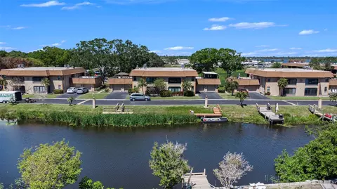 10216 Seminole Island Dr, Largo, FL 33773