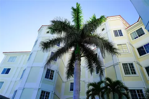 1860 N Fort Harrison Ave #301, Clearwater, FL 33755