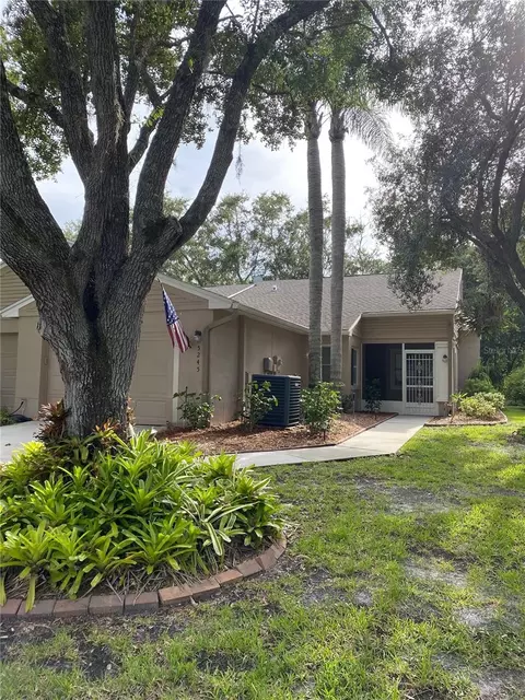 5245 Lochmead Ter, Zephyrhills, FL 33541