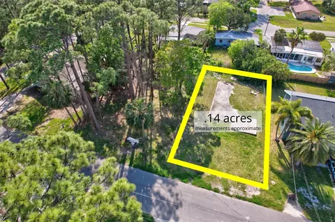 7131 Oakwood Dr, New Port Richey, FL 34652