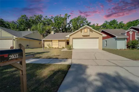 2033 Shadow Pine Dr, Brandon, FL 33511