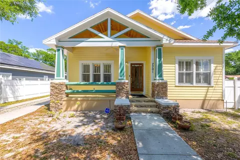 7701 N Dartmouth Ave, Tampa, FL 33604