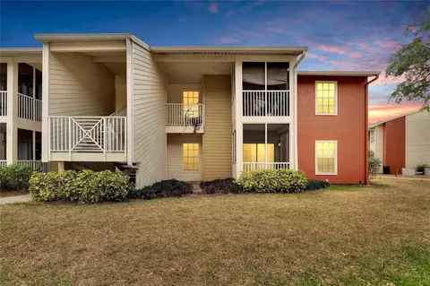 209 Lake Brook Cir #104, Brandon, FL 33511