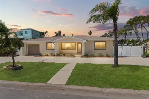 601 Boca Ciega Isle Dr, Saint Pete Beach, FL 33706