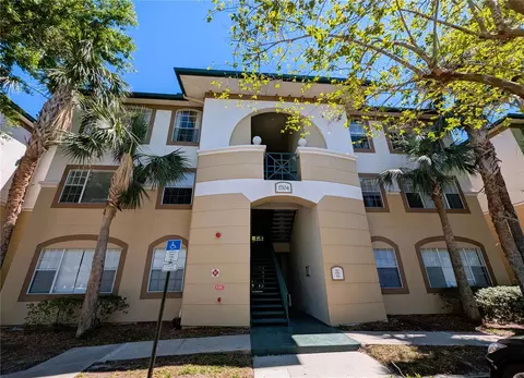 17104 Carrington Park Dr #518, Tampa, FL 33647