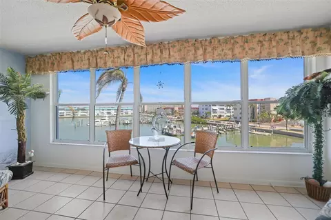 5925 Shore Blvd S #312, Gulfport, FL 33707