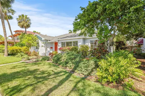 615 14th Ave NE, Saint Petersburg, FL 33701