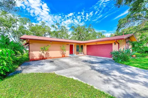 1895 Lake Judy Lee Dr, Largo, FL 33771
