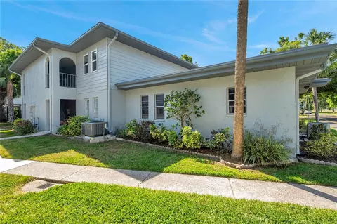 10800 Us Highway 19 N #128, Pinellas Park, FL 33782