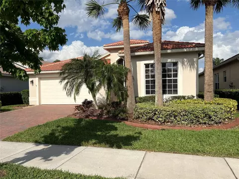 4919 Sandy Brook Cir, Wimauma, FL 33598