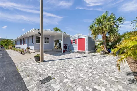 4851 W Gandy Blvd #B3 L8, Tampa, FL 33611