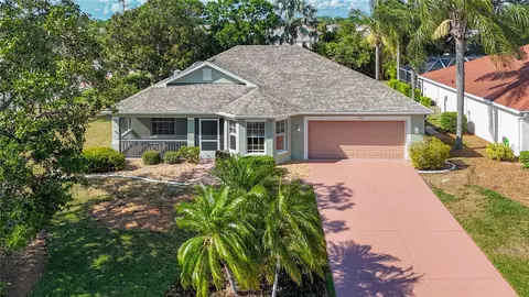 1402 Bluewater Dr, Sun City Center, FL 33573