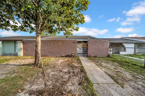 8325 Elkwood Ln, Tampa, FL 33615