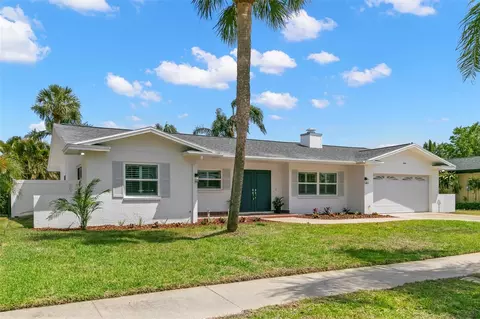 3945 Versailles Dr, Tampa, FL 33634