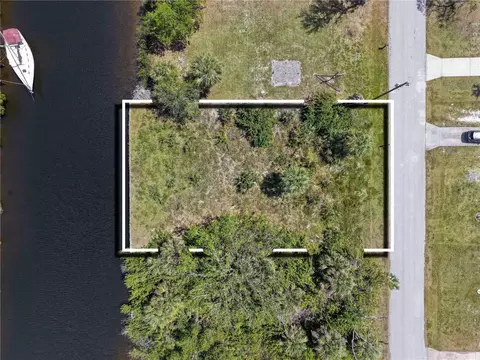 18318 Kerrville Cir, Port Charlotte, FL 33948