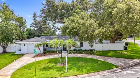 5271 31st Ave N, Saint Petersburg, FL 33710