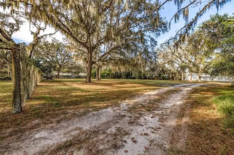 1319 Vance Rd, Plant City, FL 33566