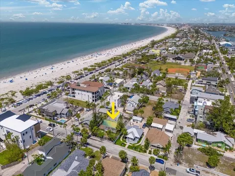 107 13th Ave, Saint Pete Beach, FL 33706