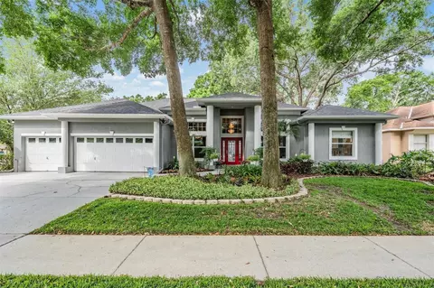 2905 Manor Ridge Pl, Valrico, FL 33596