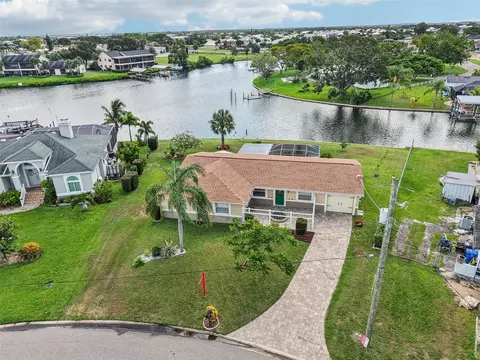 6357 Spanish Main Dr, Apollo Beach, FL 33572