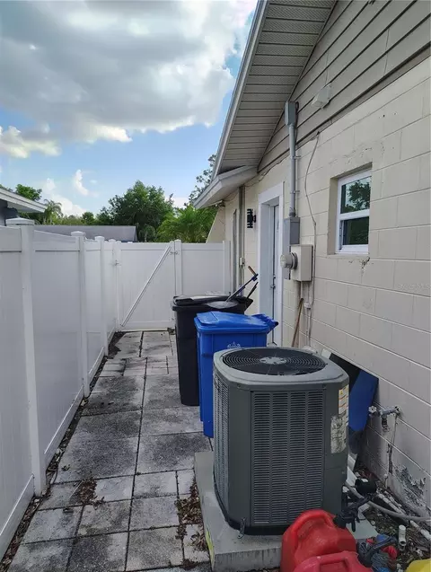 14529 Knoll Ridge Dr, Tampa, FL 33625