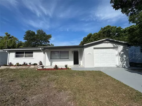 5136 Skyland Dr, Holiday, FL 34690