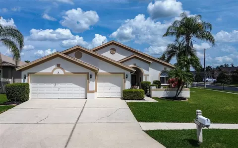 1920 Folkstone Pl, Wesley Chapel, FL 33543