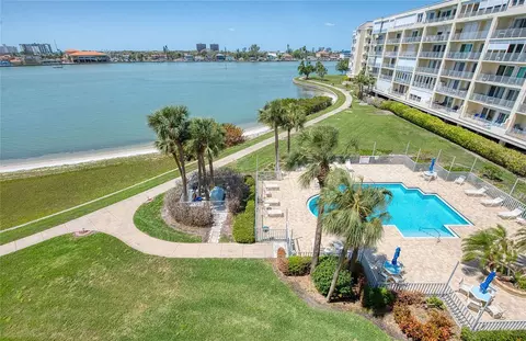 7872 Sailboat Key Blvd S #404, South Pasadena, FL 33707