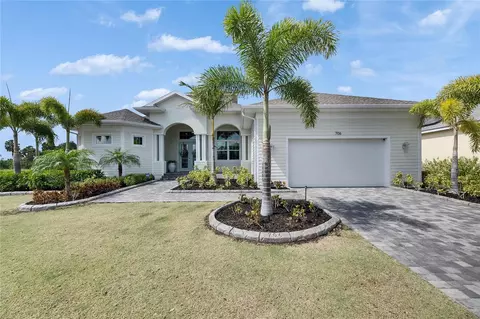 706 Manns Harbor Dr, Apollo Beach, FL 33572