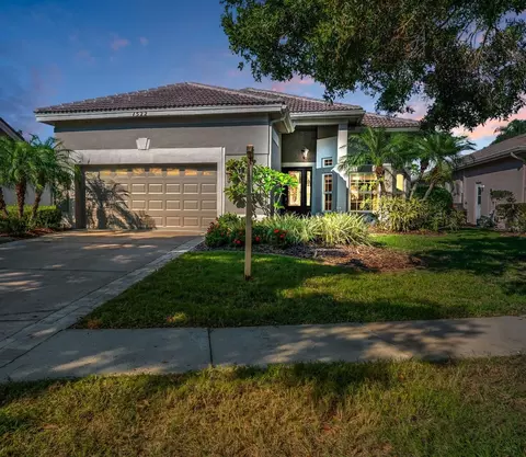 1522 Riverdale Dr, Oldsmar, FL 34677