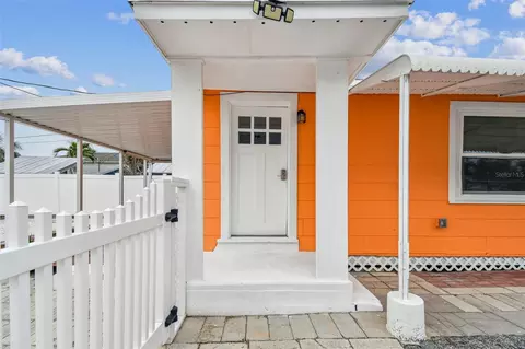 13320 2nd St E, Madeira Beach, FL 33708