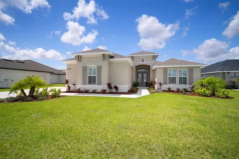 5214 Lake Venice Dr, Wimauma, FL 33598