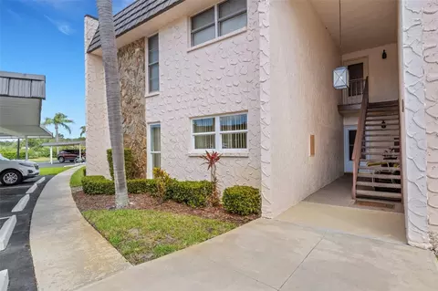 117 Fernwood Cir #117, Seminole, FL 33777
