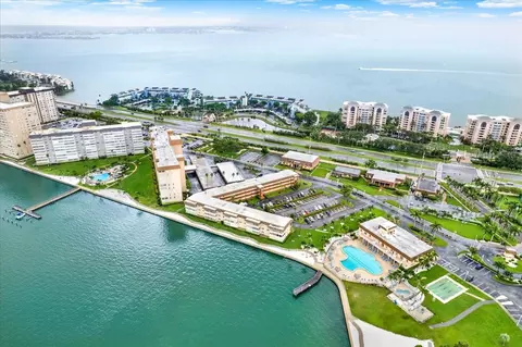 5020 Brittany Dr S #212, Saint Petersburg, FL 33715
