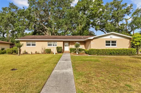 4915 Whiteoak Dr E, Lakeland, FL 33813