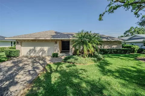 601 Riviera Bay Dr NE, Saint Petersburg, FL 33702