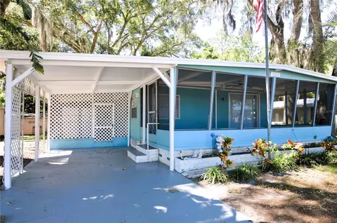3643 Muller Dr, Zephyrhills, FL 33540
