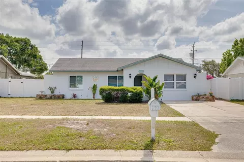 2605 Fulton St SW, Largo, FL 33774