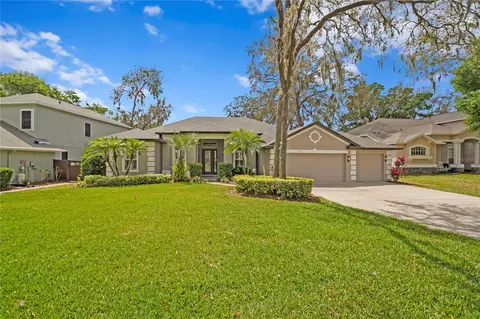 122 Falling Water Dr, Brandon, FL 33511