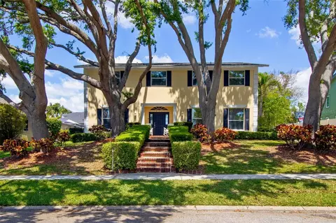 13067 Farmington Trl, Seminole, FL 33776