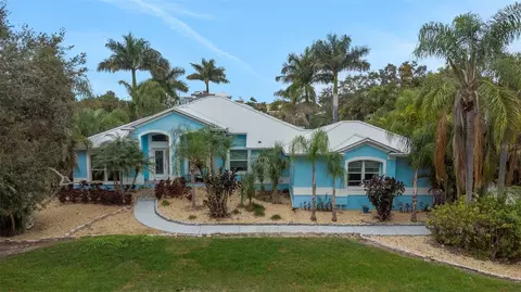 424 Island Cay Way, Apollo Beach, FL 33572