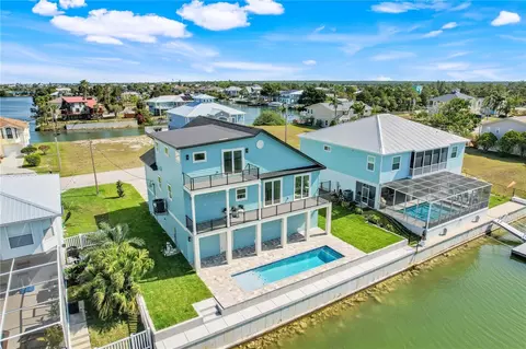 3496 Amberjack Dr, Hernando Beach, FL 34607