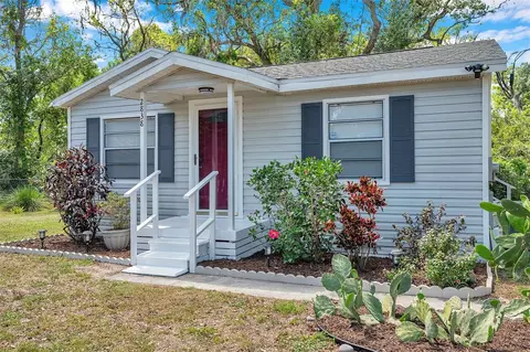 2838 N Valrico Rd, Seffner, FL 33584