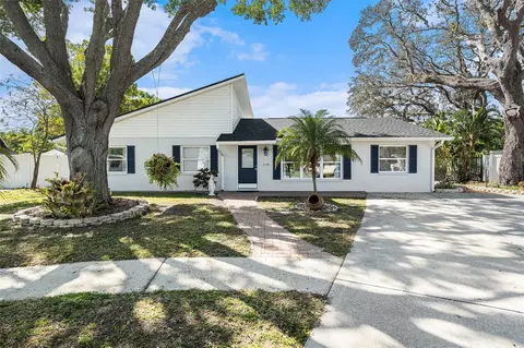 6518 Secrest Ct, Tampa, FL 33625