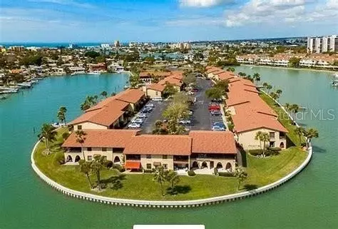 540 Plaza Seville Ct #74, Treasure Island, FL 33706